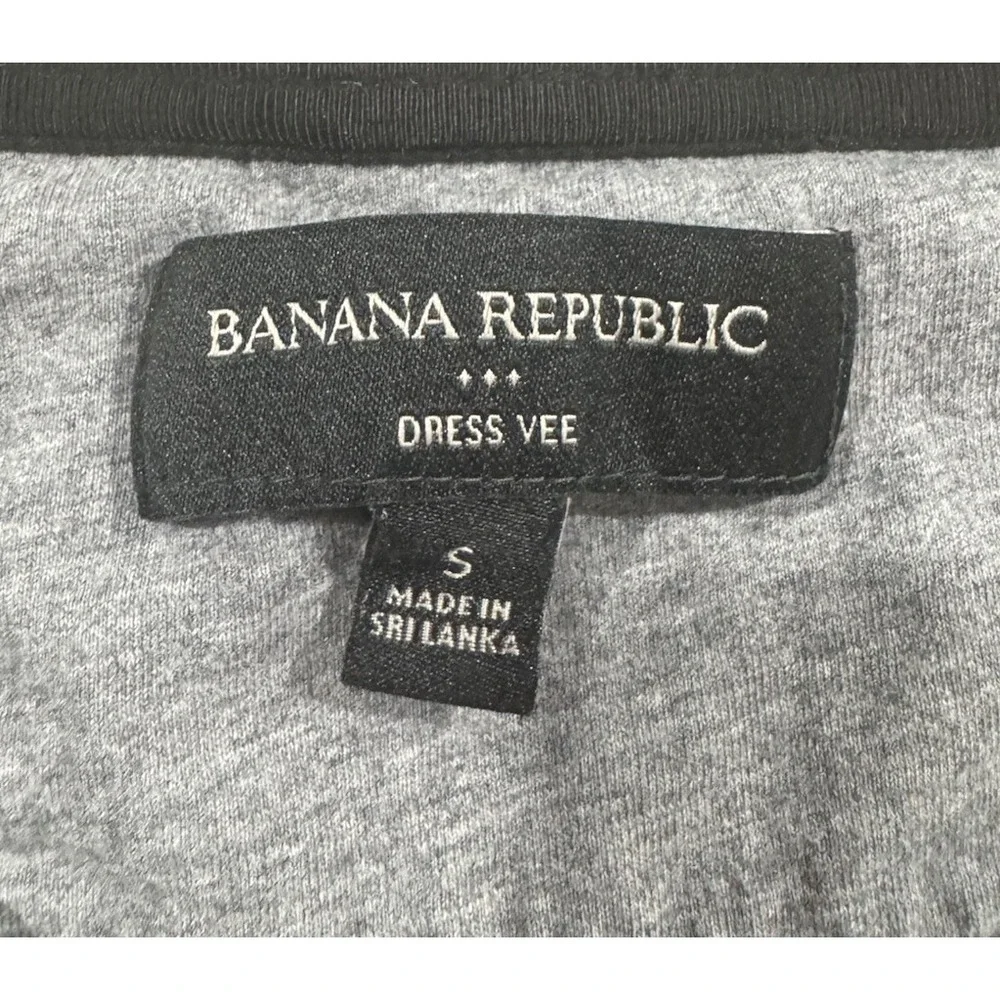 Banana Republic Dress Vee T-Shirt Mens Small Black V Neck Cotton Short Sleeve